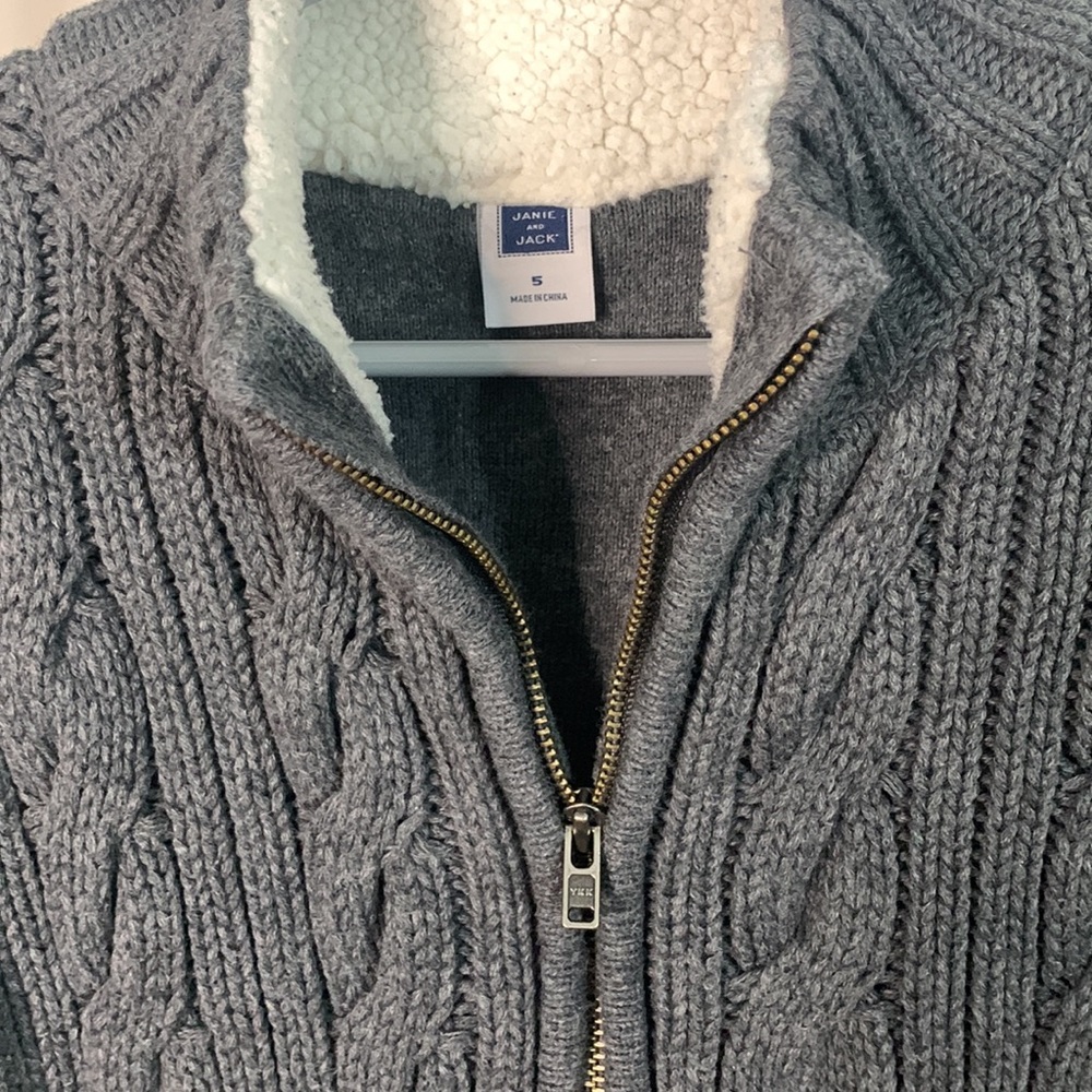 Janie and Jack CABLE KNIT CARDIGAN Size: 5 - Picture 6 of 8